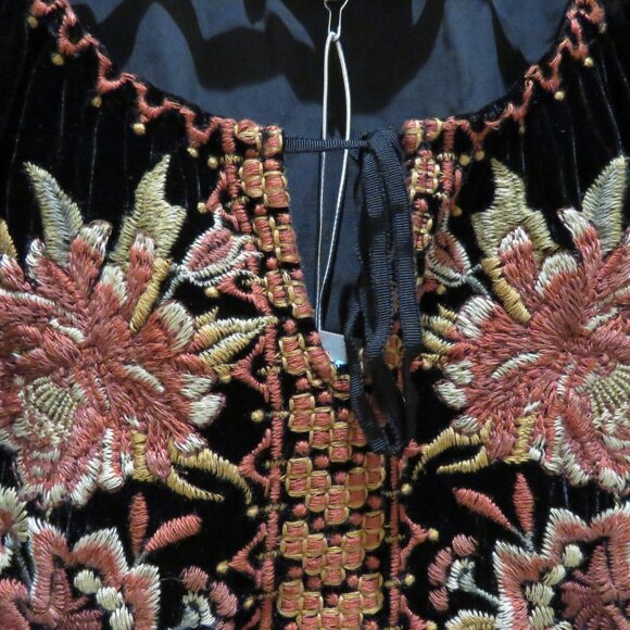JOHNNY WAS Elim Velvet Peasant Blouse in Black Floral Embroidered Boho NWT - Picture 5 of 15